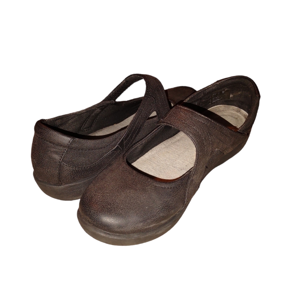 CLARKS Women's Mary Jane Flat size 9W